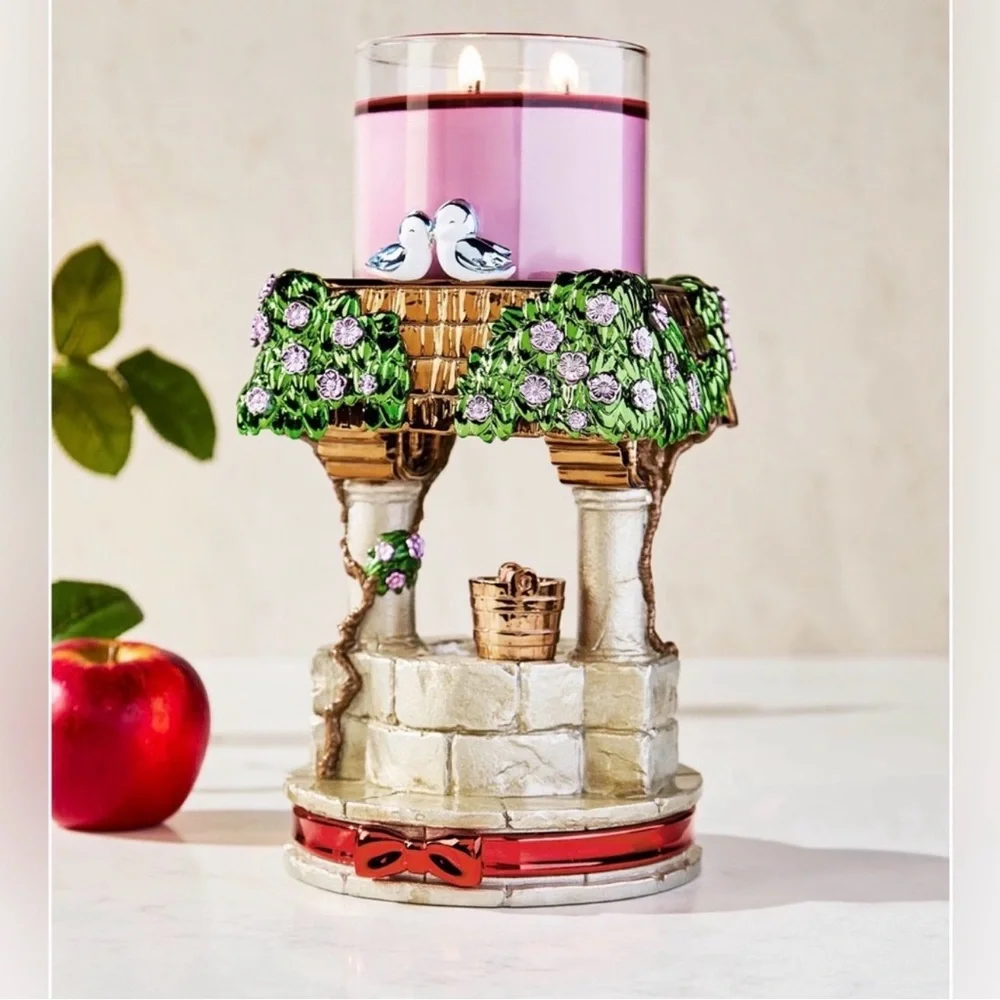 NEW Bath and Bodyworks, Snow White Wishing Well Candle Holder - limited edition - Picture 2 of 4